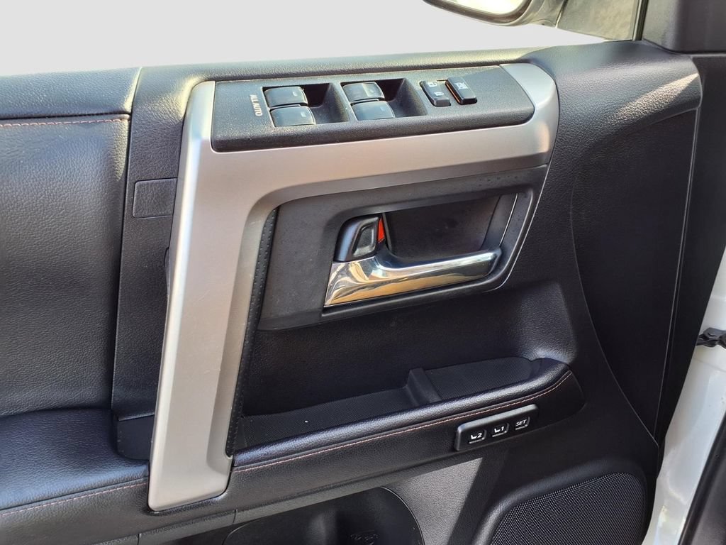 Used 2023 Toyota 4Runner Limited AWD/4WD image 23