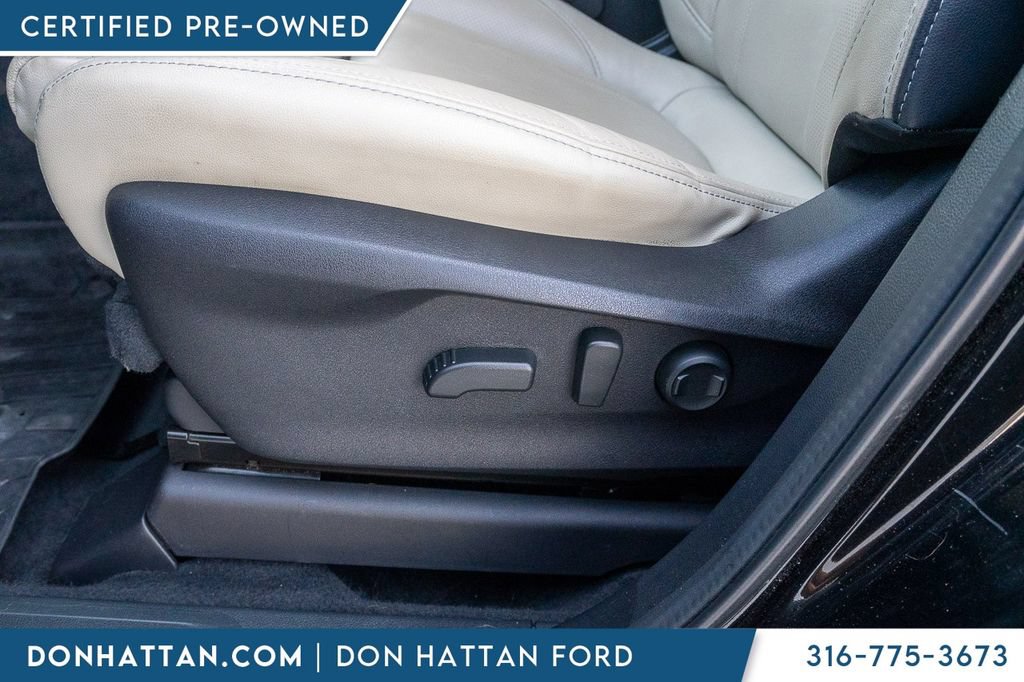 Used 2022 Subaru Ascent Limited AWD/4WD image 17