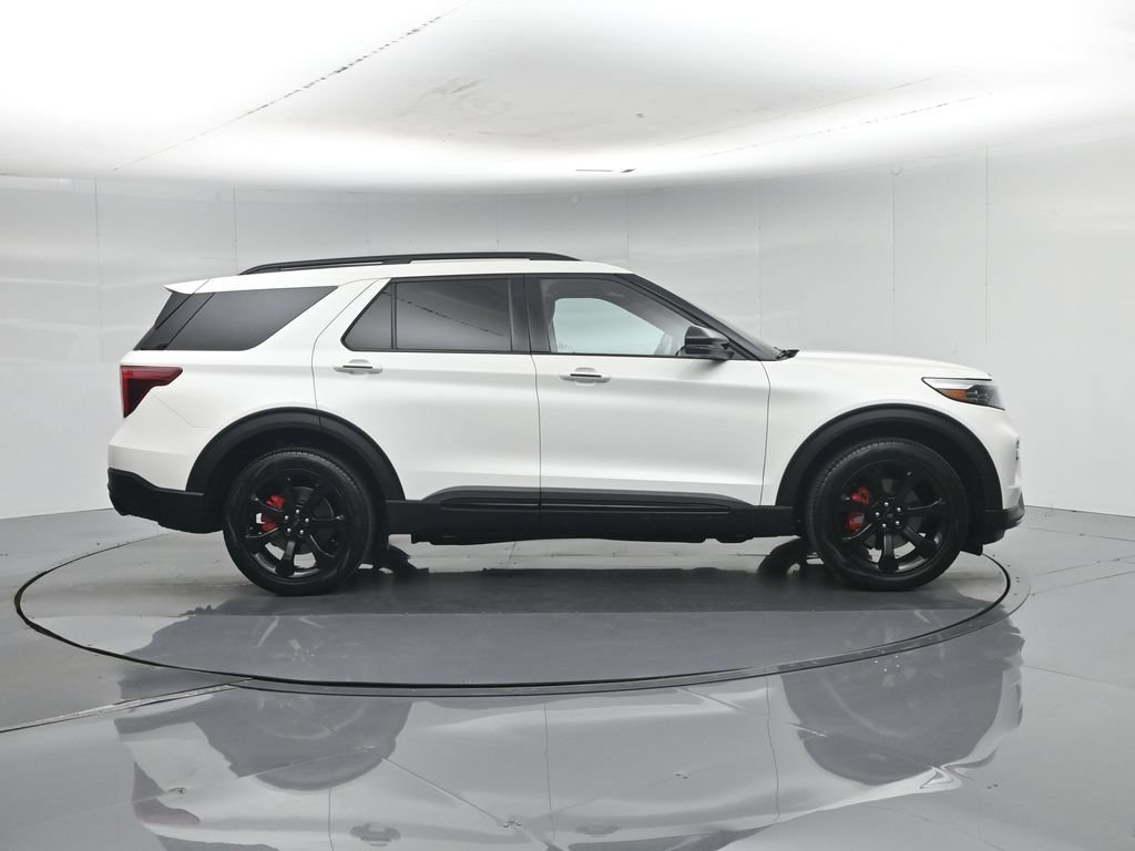 Certified 2024 Ford Explorer ST w/ Equipment Group 401A AWD/4WD image 33