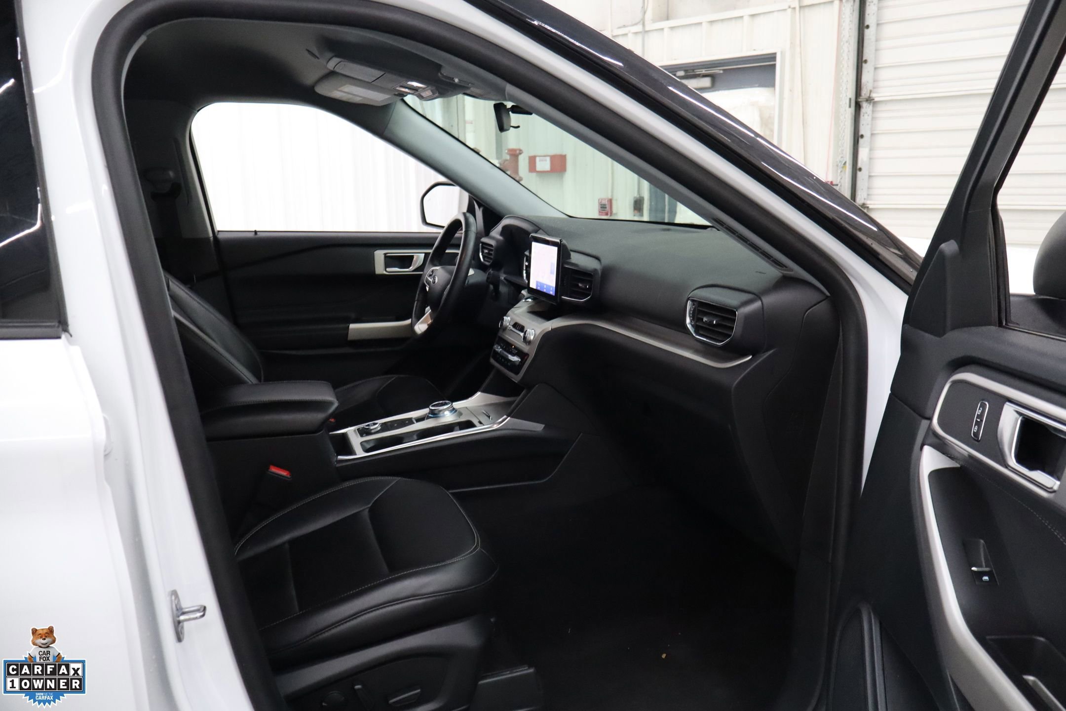 Certified 2024 Ford Explorer XLT w/ Equipment Group 202A image 30