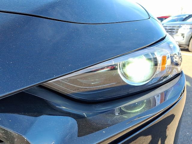 Used 2022 MAZDA MAZDA3 s image 9