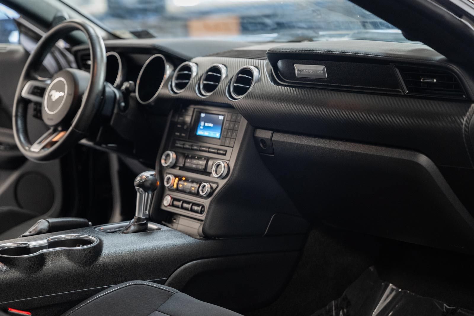 Certified 2018 Ford Mustang Coupe RWD image 14