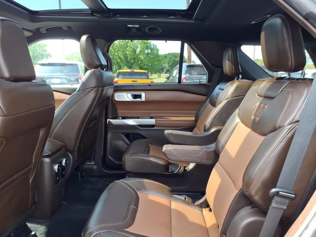 Certified 2023 Ford Explorer King Ranch w/ Technology Package RWD image 15