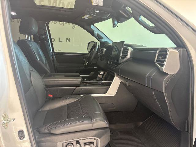 Used 2024 Toyota Sequoia Platinum AWD/4WD image 6