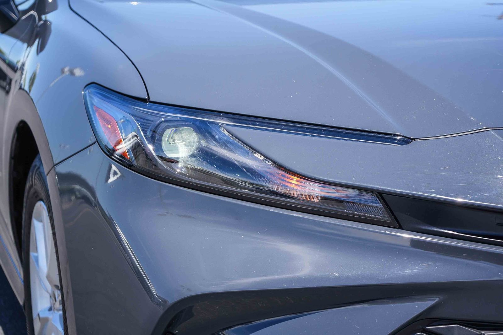 Used 2025 Toyota Camry LE FWD image 4