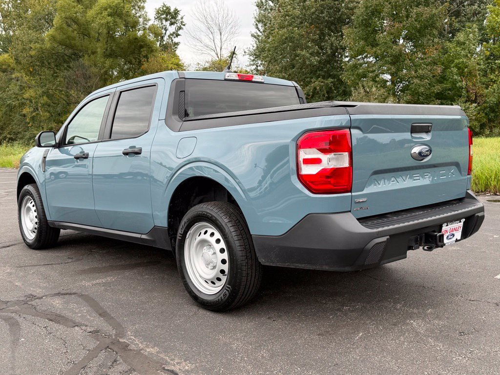 Certified 2023 Ford Maverick XL FWD image 12