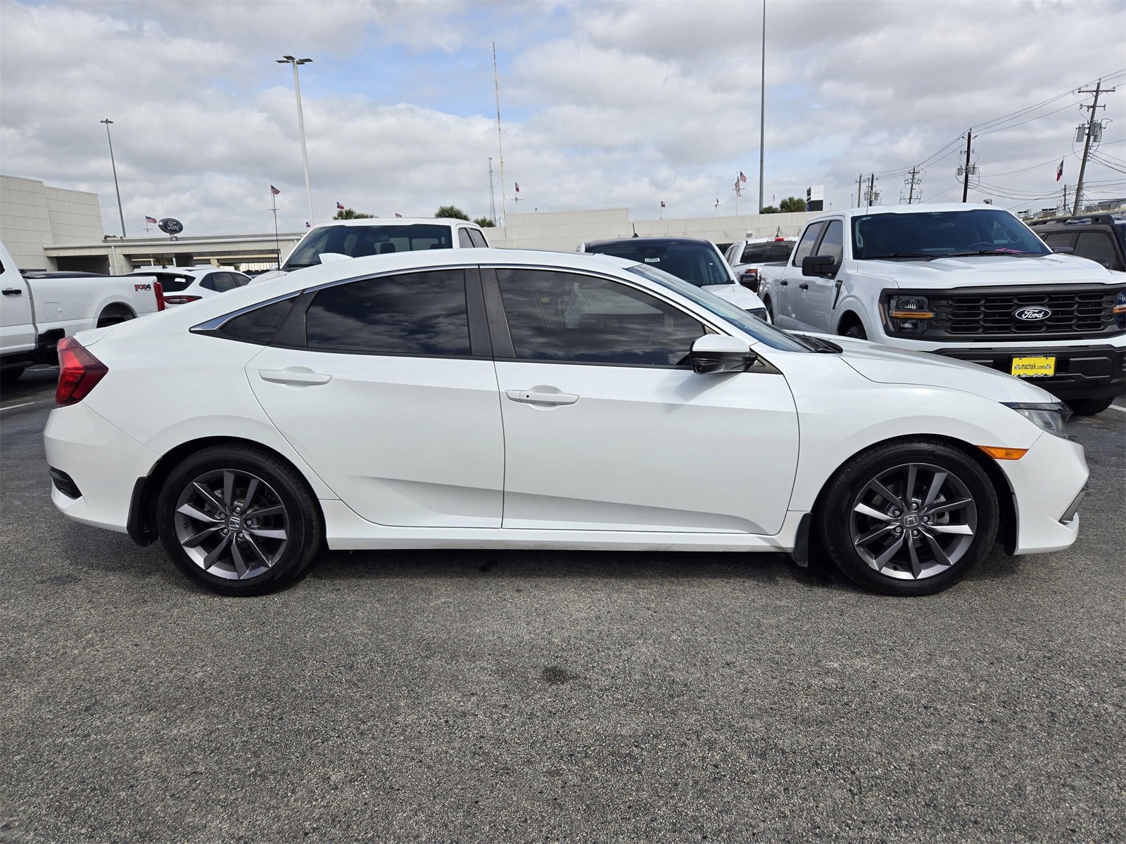 Used 2020 Honda Civic EX image 2