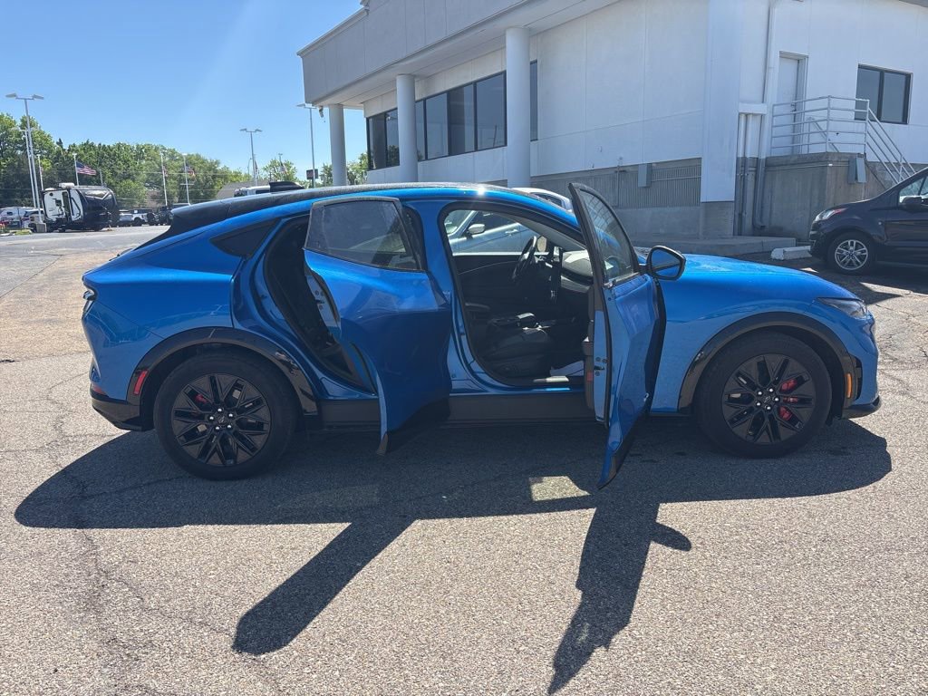 Certified 2025 Ford Mustang Mach-E Premium w/ Sport Appearance Package AWD/4WD image 8