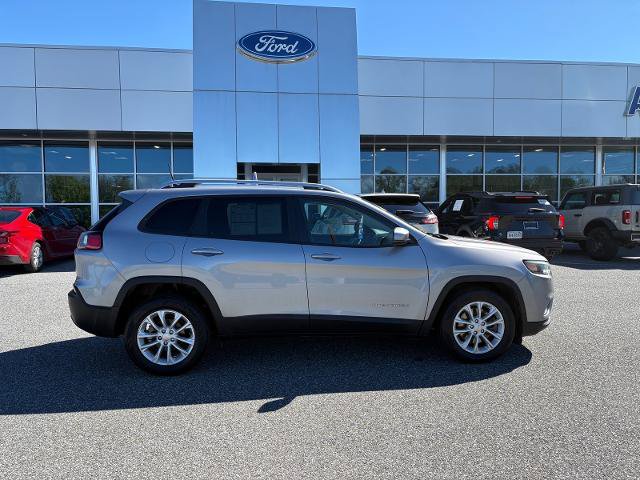 Used 2021 Jeep Cherokee Latitude FWD image 2