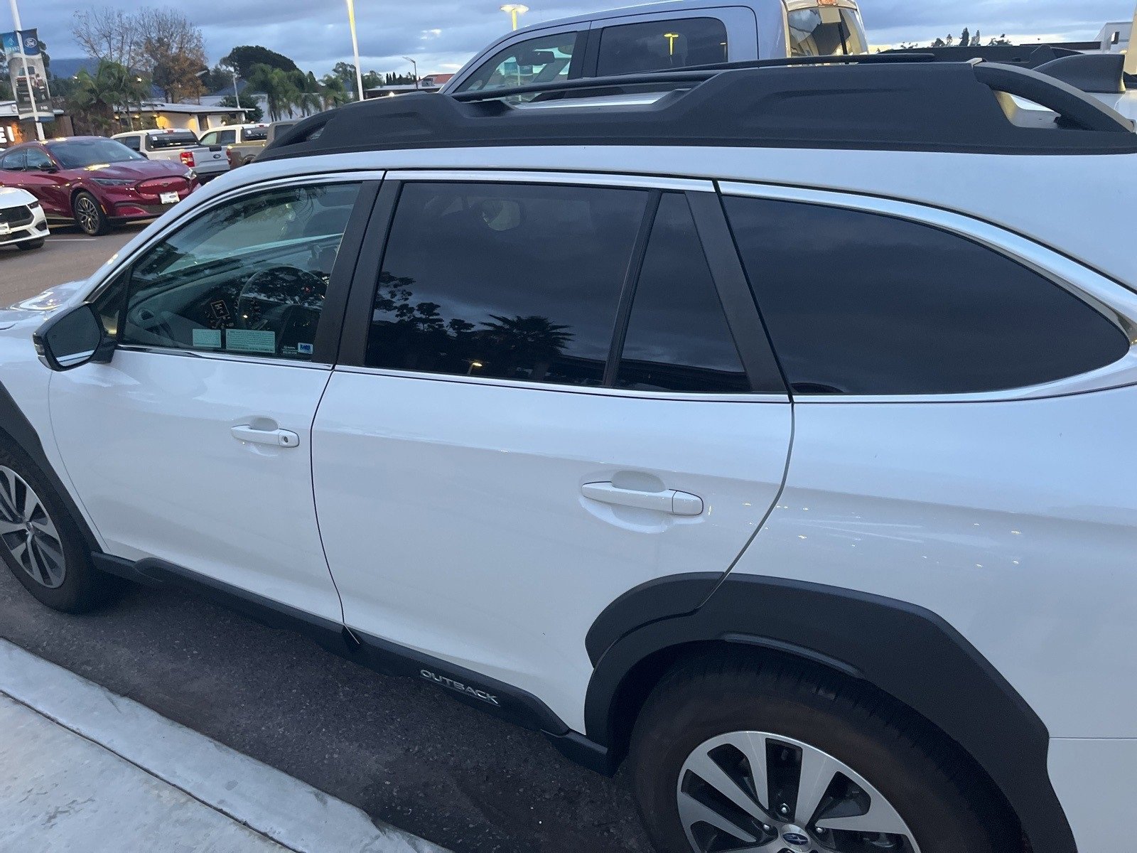 Used 2024 Subaru Outback Premium image 9