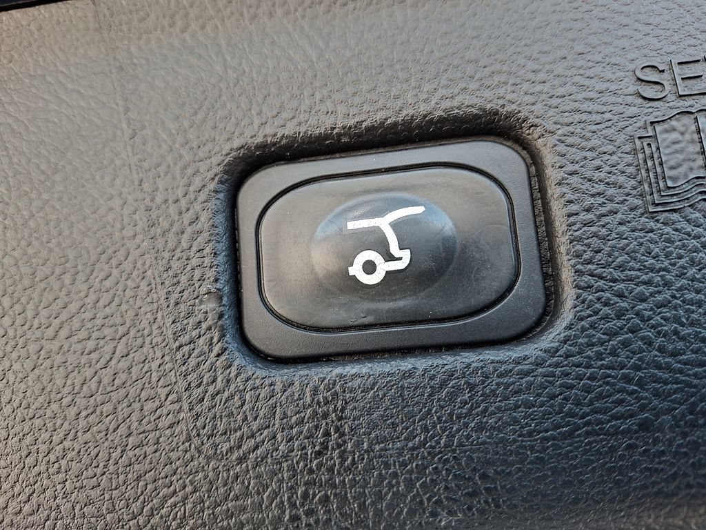 Certified 2024 Ford Edge ST-Line AWD/4WD image 30