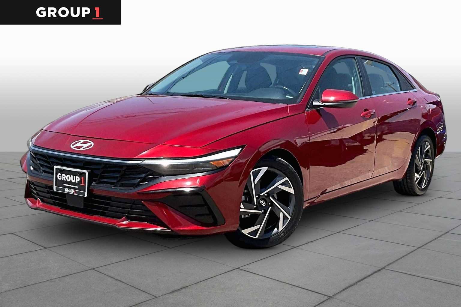 Used 2025 Hyundai Elantra Limited FWD image 1