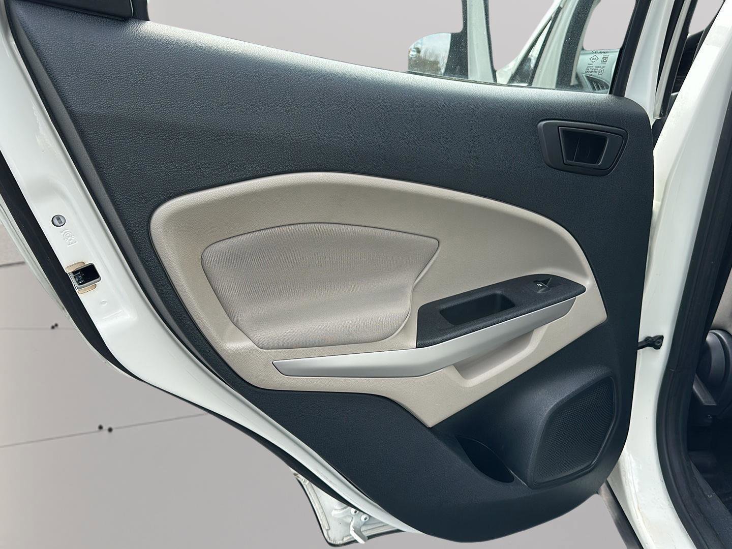 Certified 2019 Ford EcoSport S image 23