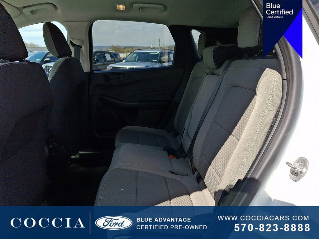 Certified 2022 Ford Escape SE w/ SE Sport Appearance Package image 10
