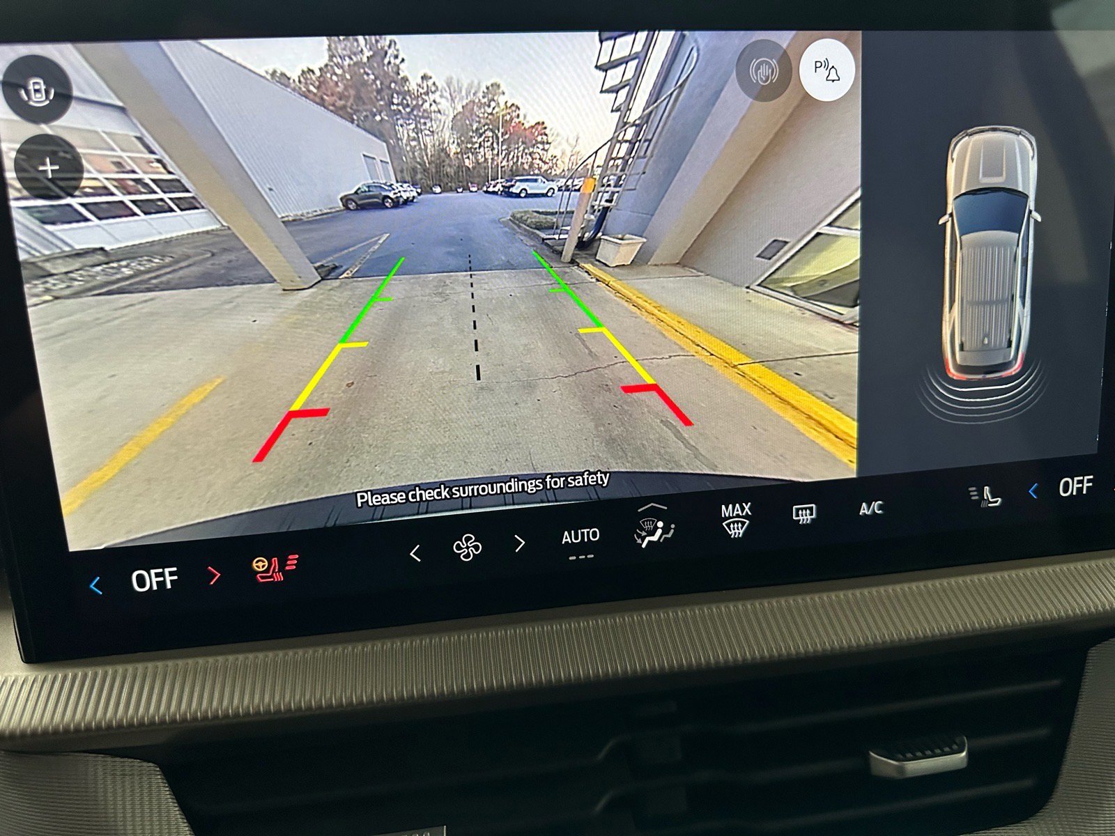 Certified 2025 Ford Explorer Active w/ Active Comfort Package image 48