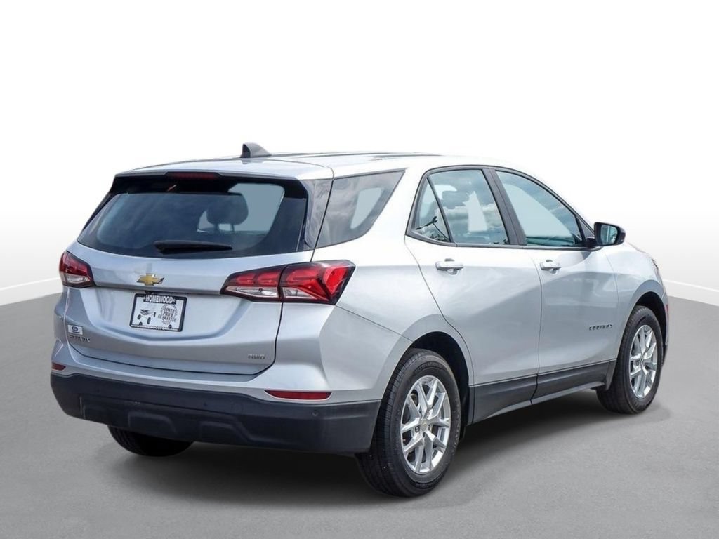 Used 2022 Chevrolet Equinox LS AWD/4WD image 8