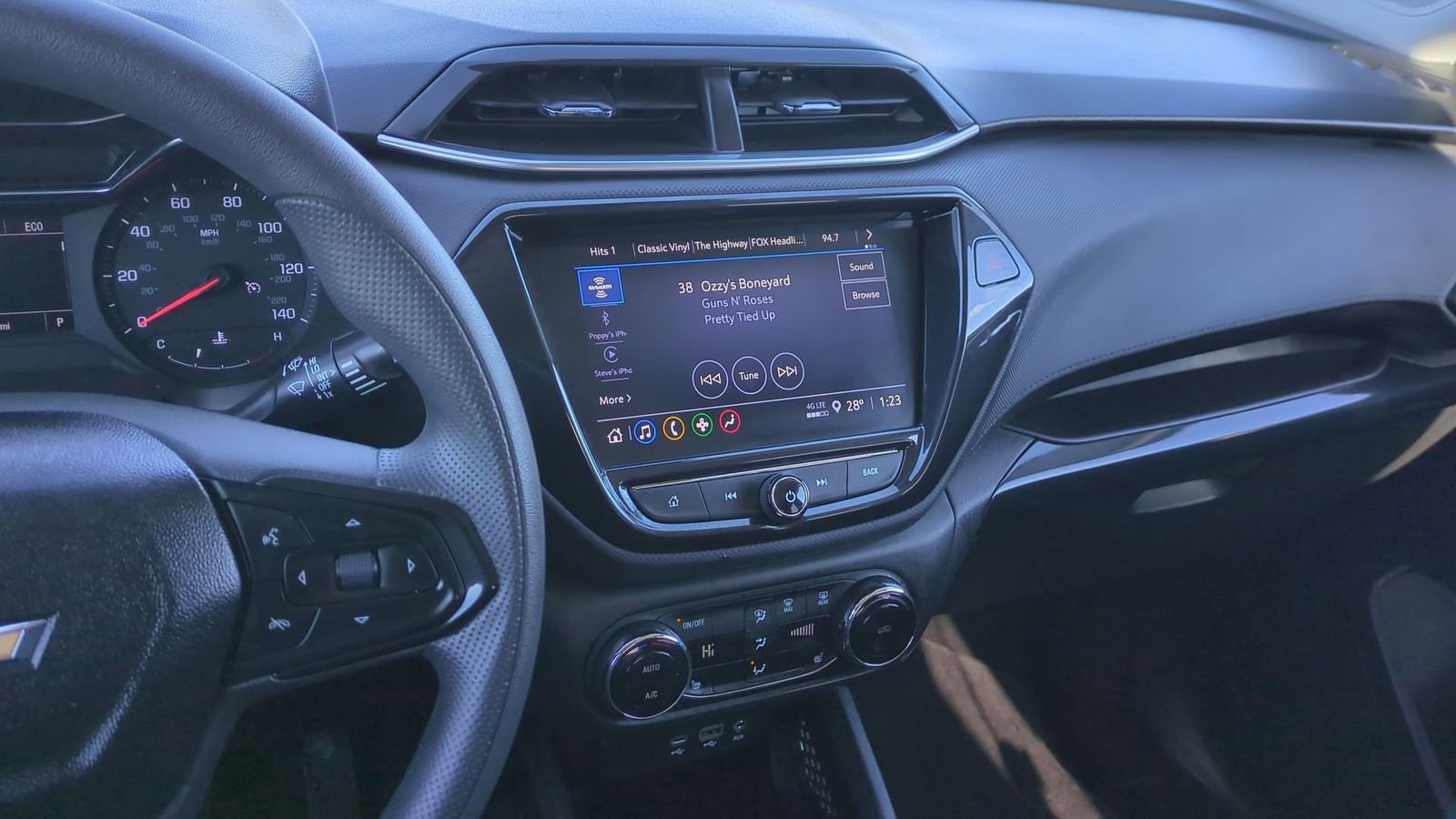 Used 2021 Chevrolet TrailBlazer LT w/ Convenience Package image 31