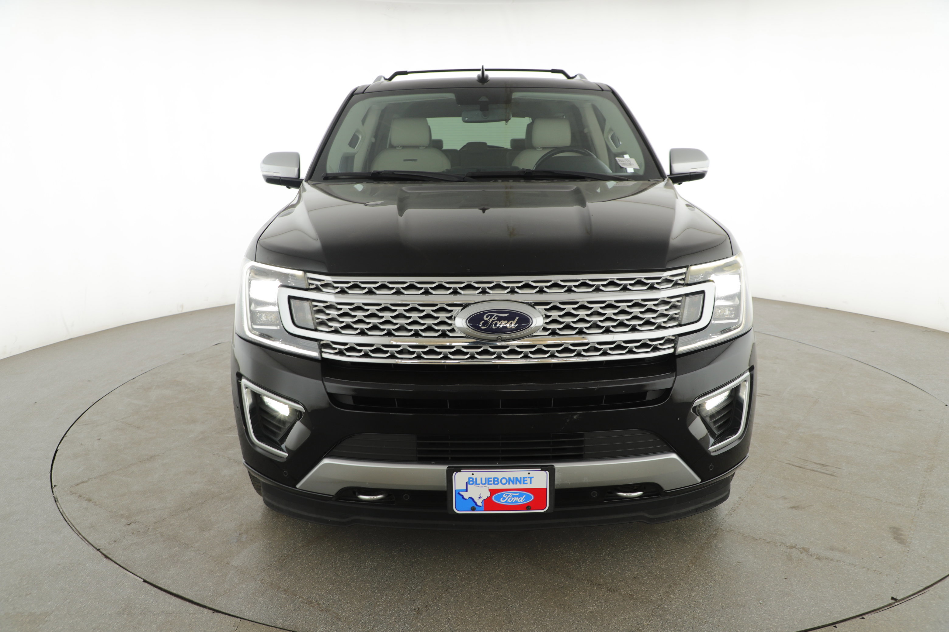 Certified 2019 Ford Expedition Platinum image 3