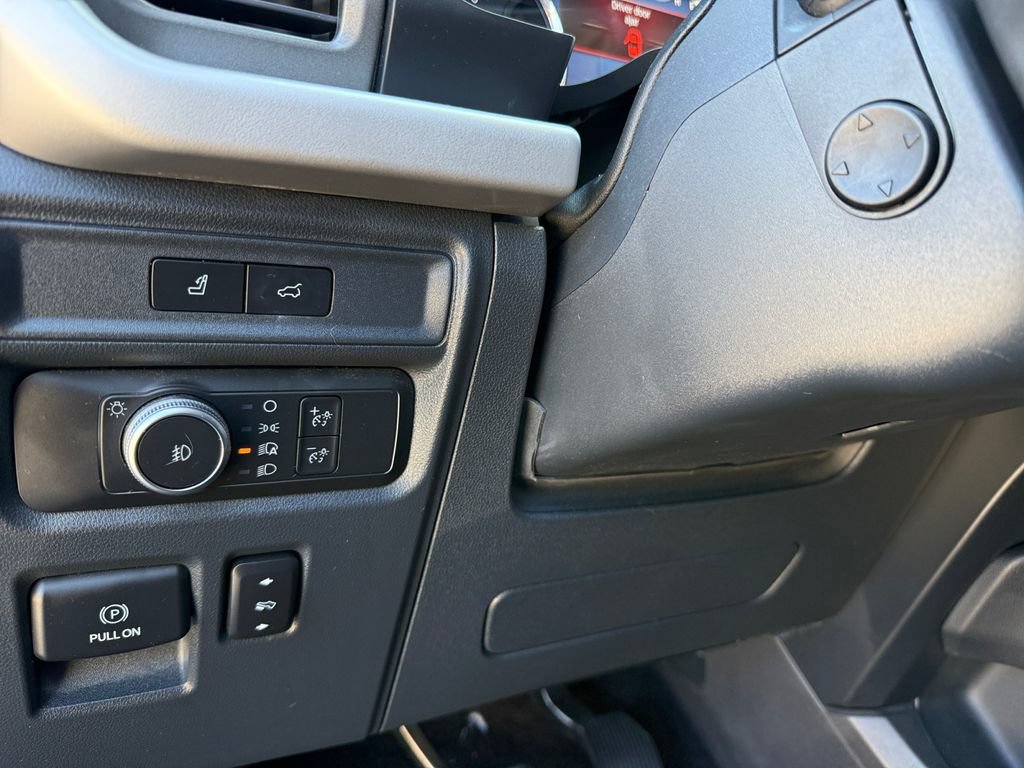 Certified 2022 Ford Expedition XLT RWD image 18