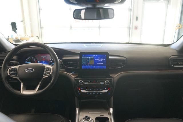 Certified 2021 Ford Explorer Limited w/ Equipment Group 301A image 31