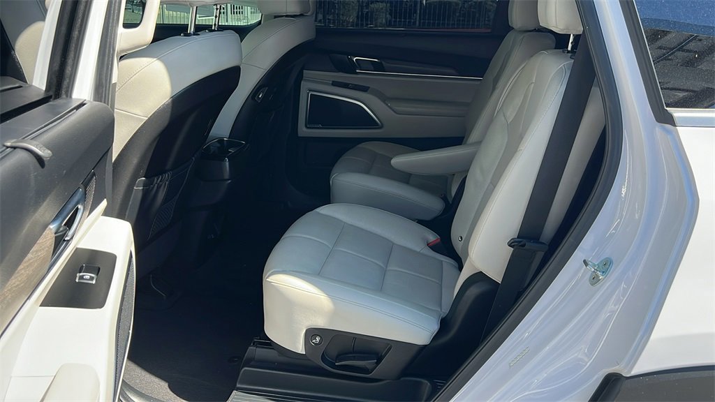 Used 2022 Kia Telluride SX image 13