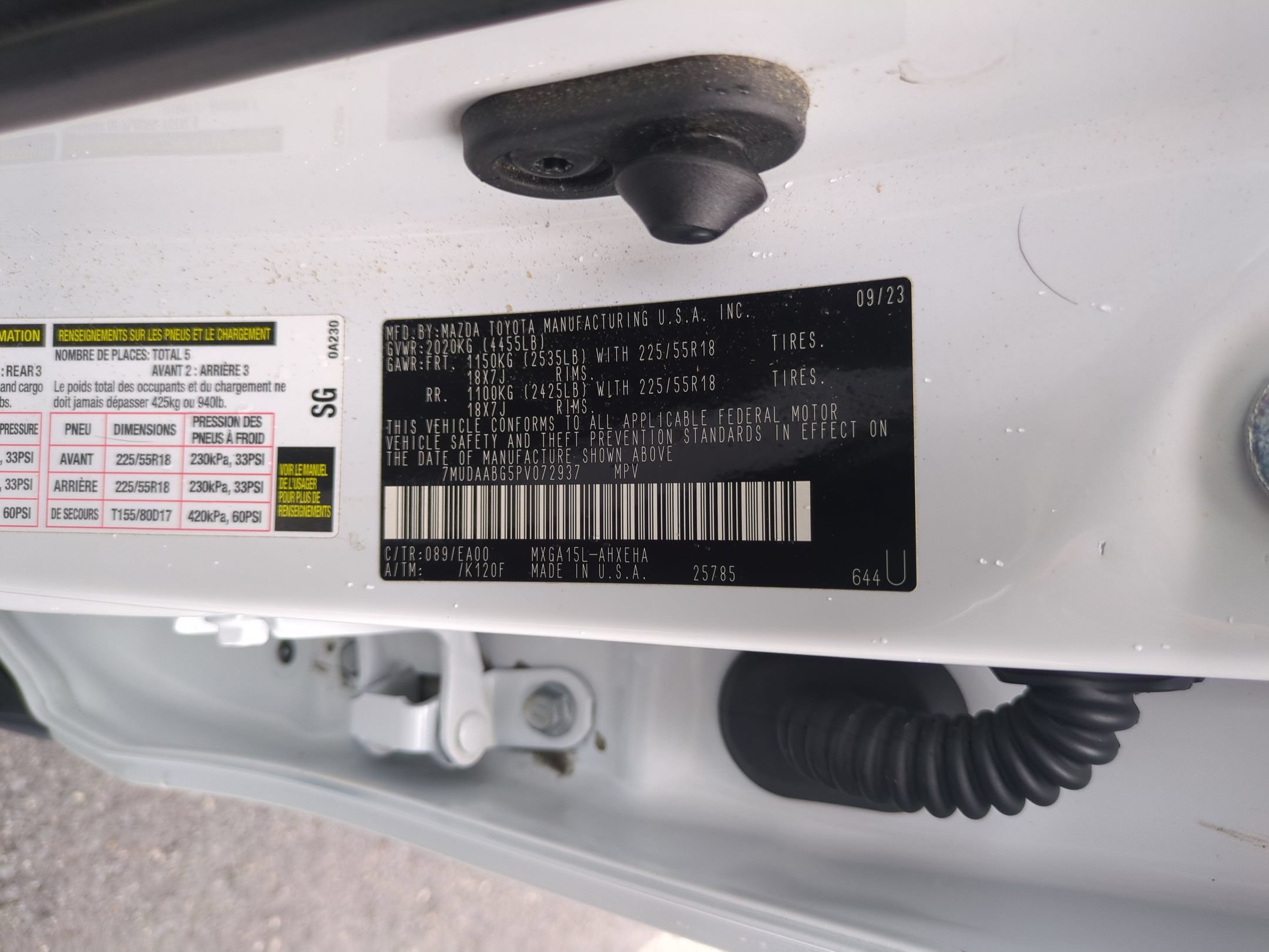 Used 2023 Toyota Corolla Cross XLE w/ Convenience Package AWD/4WD image 36
