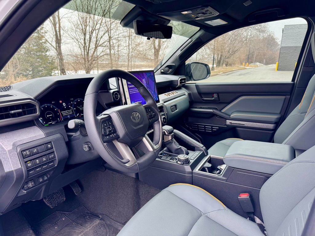 Used 2025 Toyota 4Runner Trailhunter image 8