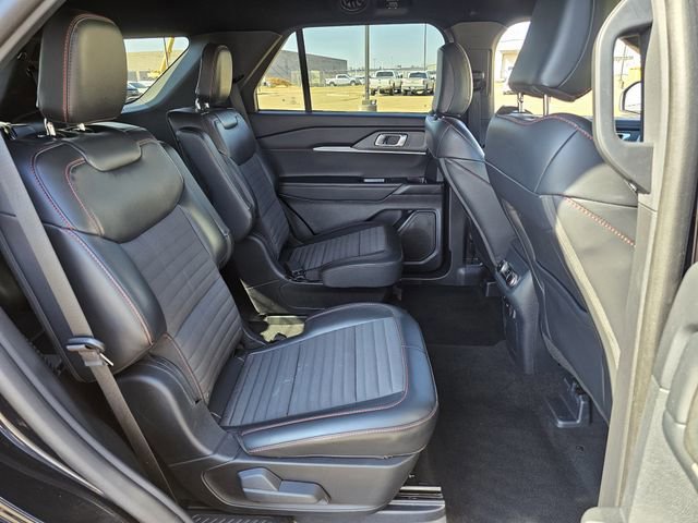 Certified 2025 Ford Explorer ST-Line image 28