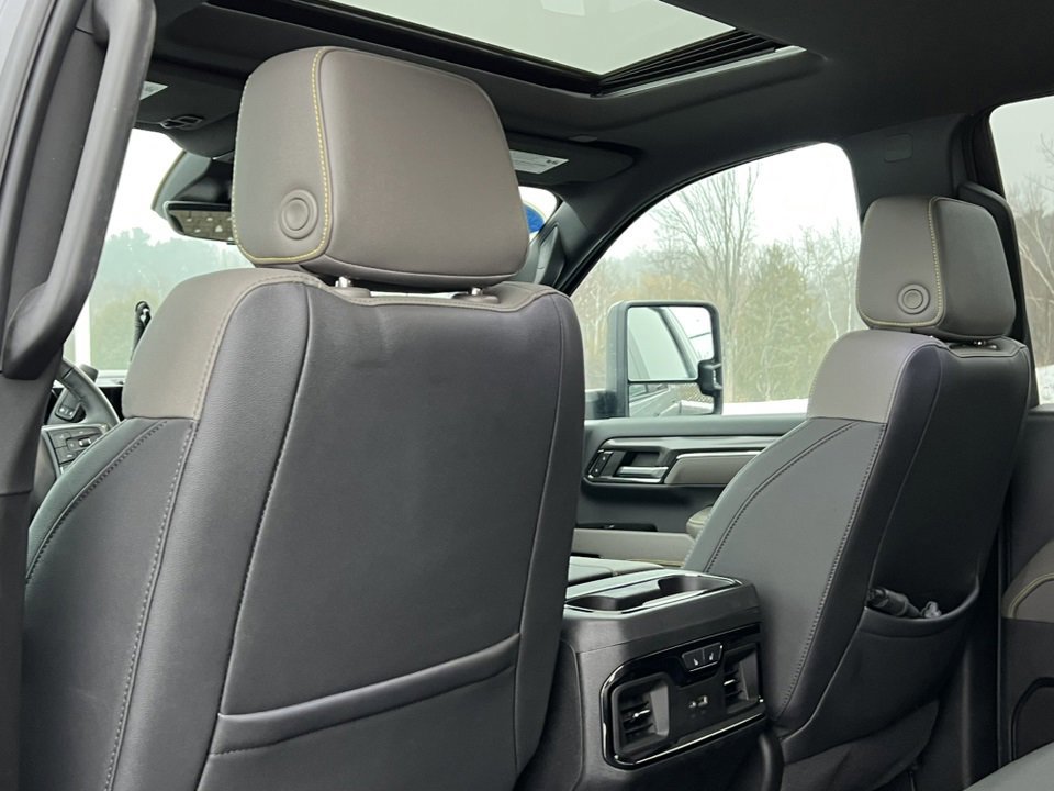 Used 2024 Chevrolet Silverado 2500 ZR2 w/ ZR2 Bison Edition image 44