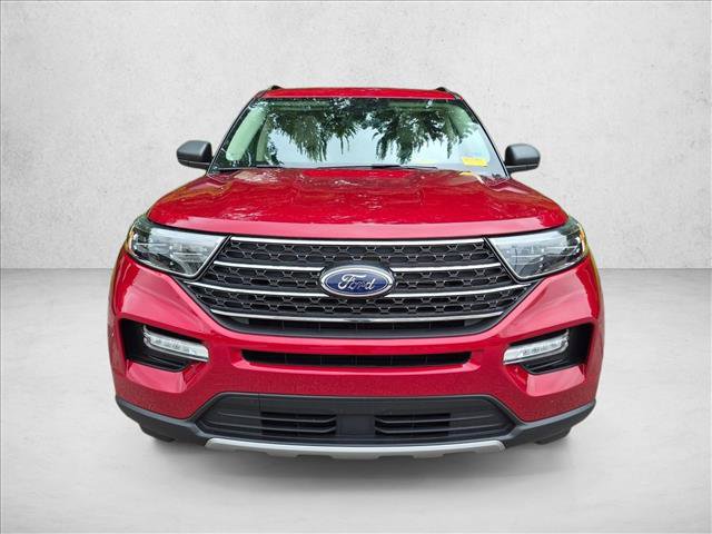 Certified 2023 Ford Explorer XLT w/ Equipment Group 202A AWD/4WD image 2