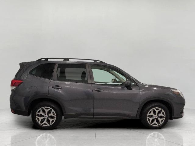 Used 2023 Subaru Forester Premium AWD/4WD image 12