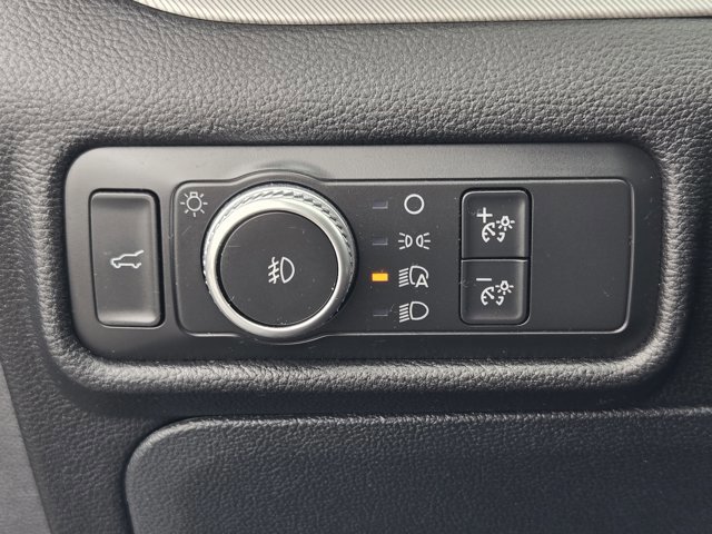 Certified 2020 Ford Explorer XLT w/ Equipment Group 202A image 19