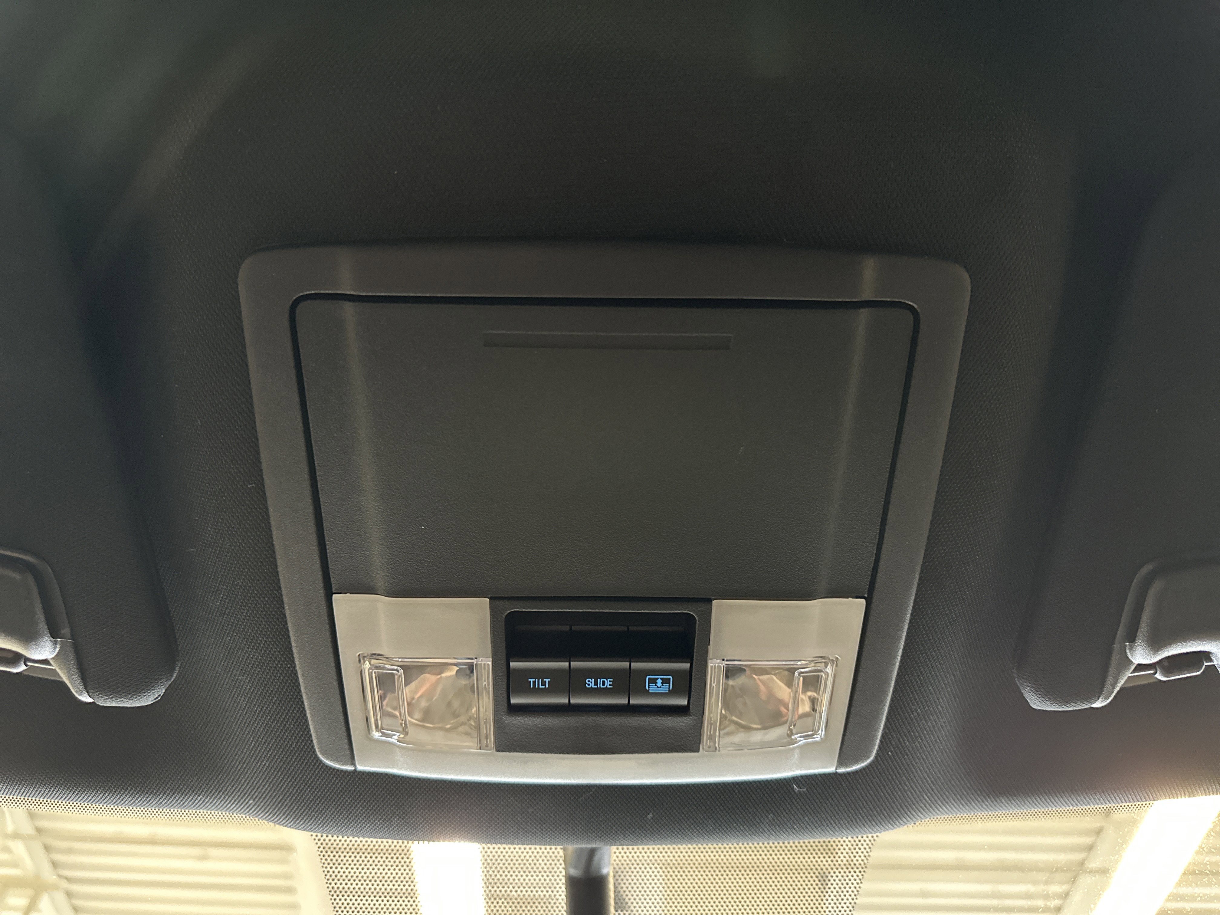 Certified 2019 Ford Explorer XLT w/ Equipment Group 202A image 40