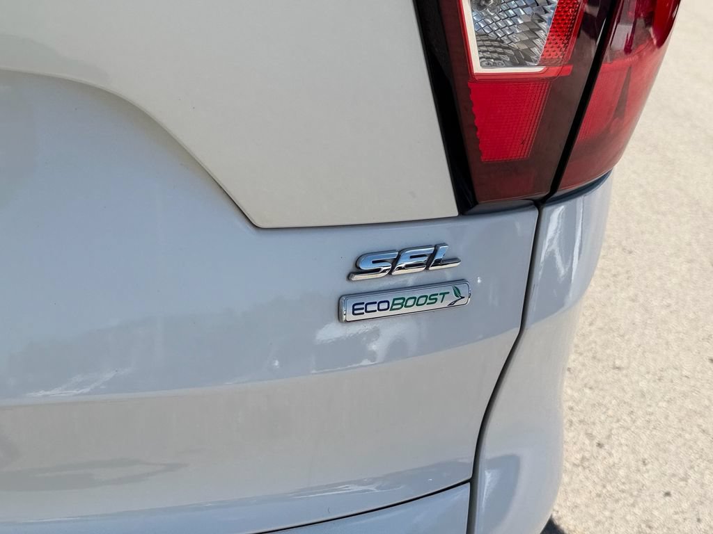 Certified 2019 Ford Escape SEL FWD image 16