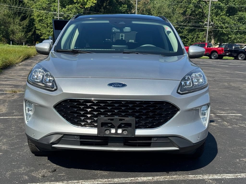 Certified 2020 Ford Escape Titanium AWD/4WD image 3