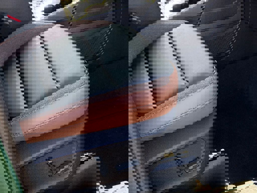 Certified 2025 Ford Bronco Sport Outer Banks w/ Outer Banks Tech Package+ image 16