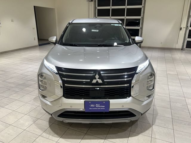 Used 2025 Mitsubishi Outlander AWD image 8