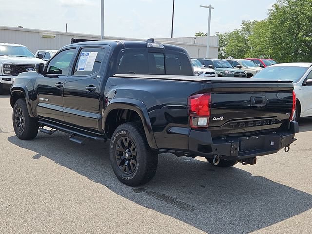 Used 2022 Toyota Tacoma SR5 AWD/4WD image 3