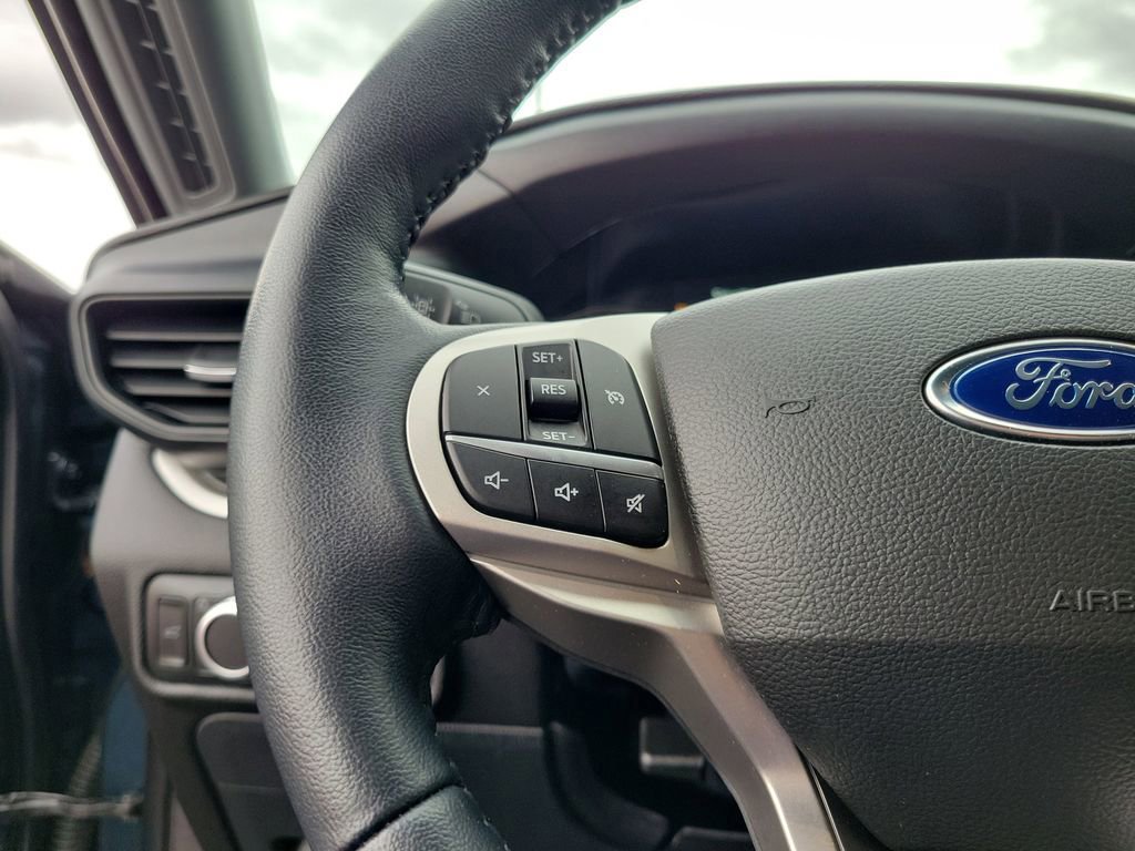 Certified 2022 Ford Explorer XLT image 23