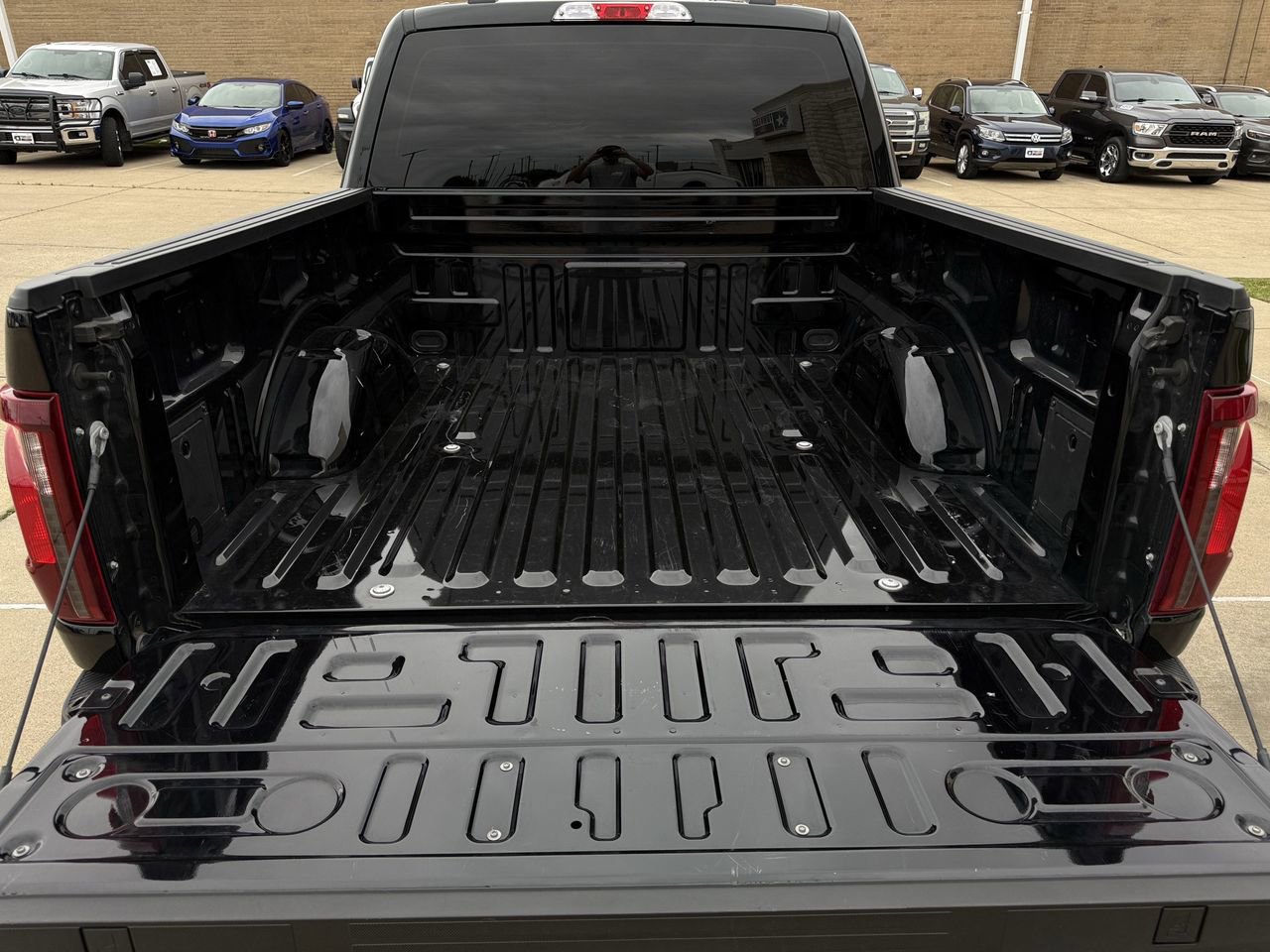 Certified 2024 Ford F150 XLT RWD image 27