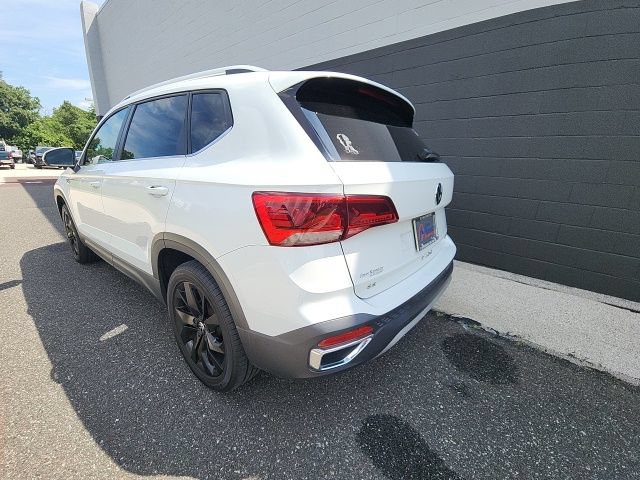 Used 2022 Volkswagen Taos SE AWD/4WD image 4
