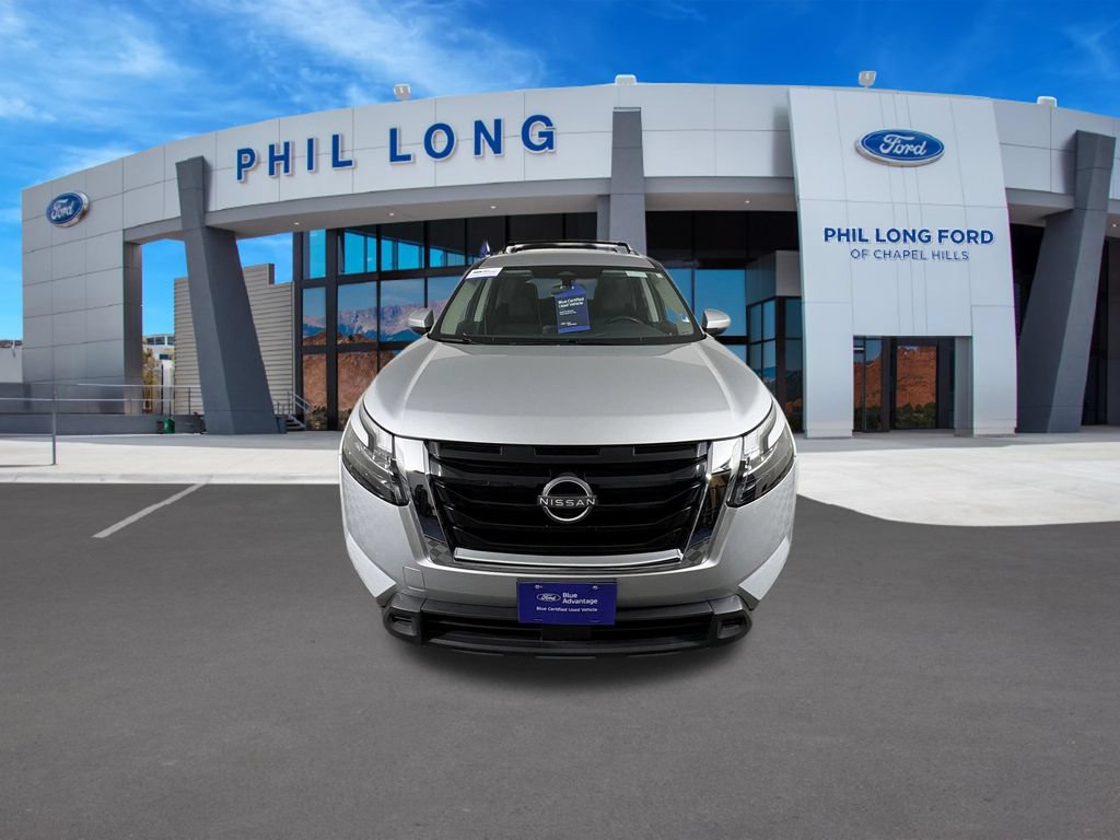 Used 2023 Nissan Pathfinder SV AWD/4WD image 8