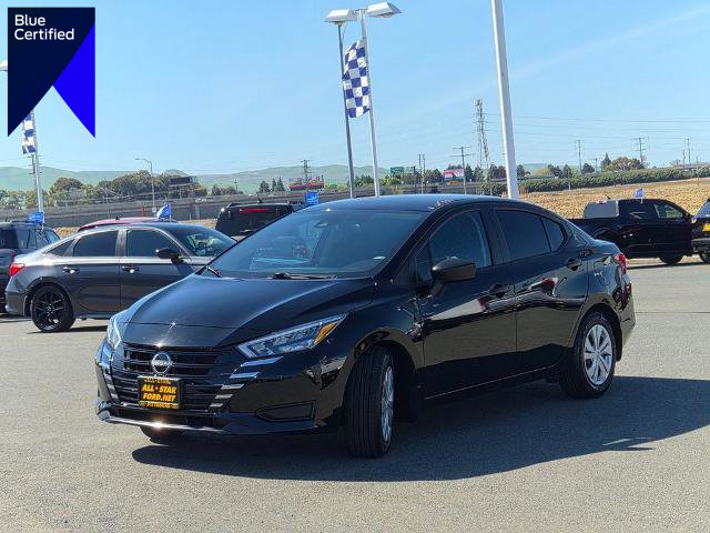 Used 2025 Nissan Versa S w/ Trunk Package