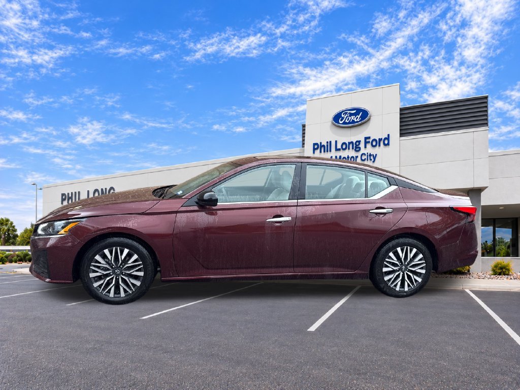 Used 2025 Nissan Altima 2.5 SV FWD image 5
