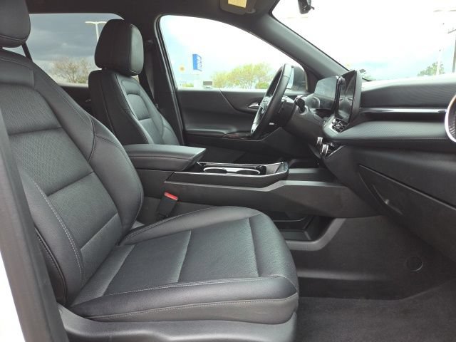 Used 2025 Chevrolet Equinox LT w/ Convenience Package II FWD image 18