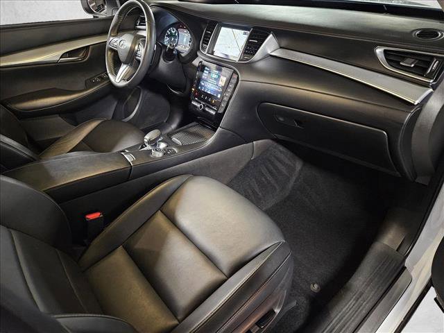 Used 2020 INFINITI QX50 Luxe w/ Navigation Package image 21