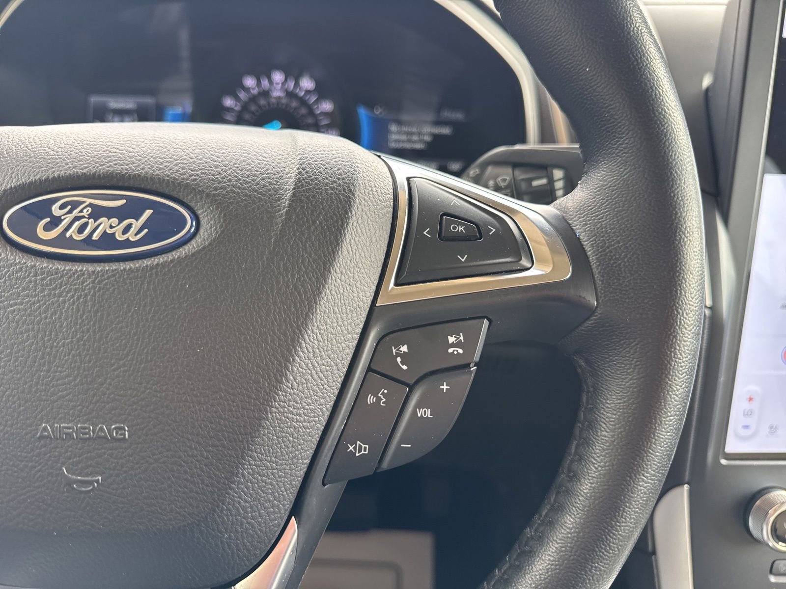 Certified 2023 Ford Edge SEL w/ Convenience Package AWD/4WD image 29