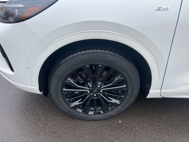 Certified 2023 Ford Escape ST-Line Elite w/ Premium Technology Package image 9