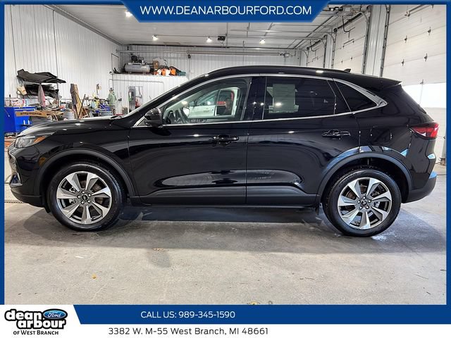 Certified 2023 Ford Escape Platinum AWD/4WD image 5