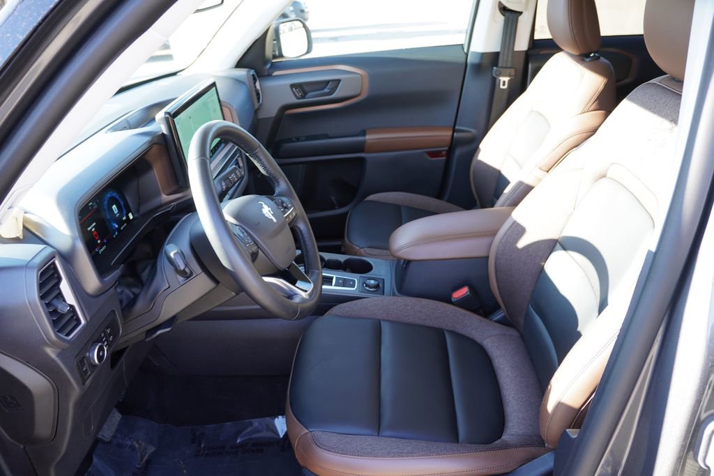 Certified 2025 Ford Bronco Sport Outer Banks w/ Outer Banks Tech Package+ AWD/4WD image 16